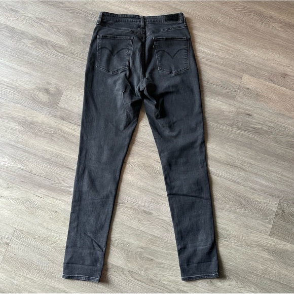 Levi's Premium Denim Black Skinny Jeans with Black Tab - Picture 3 of 10